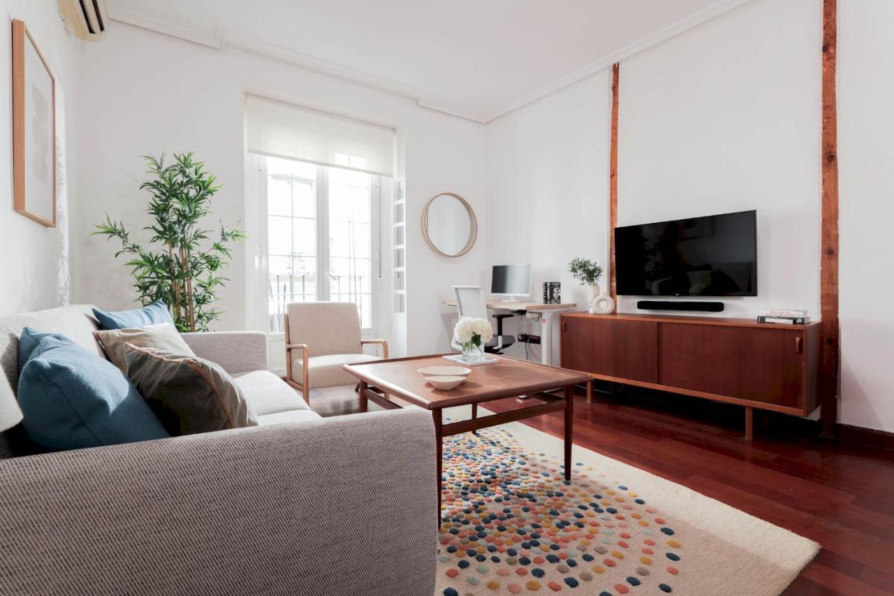 One Bedroom Apartment In Chueca Мадрид Экстерьер фото